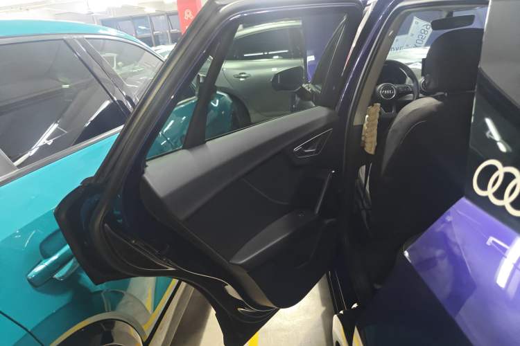 Used Audi Q2L 2018 35 TFSI Launch Exclusive Edition China VI Interior 8