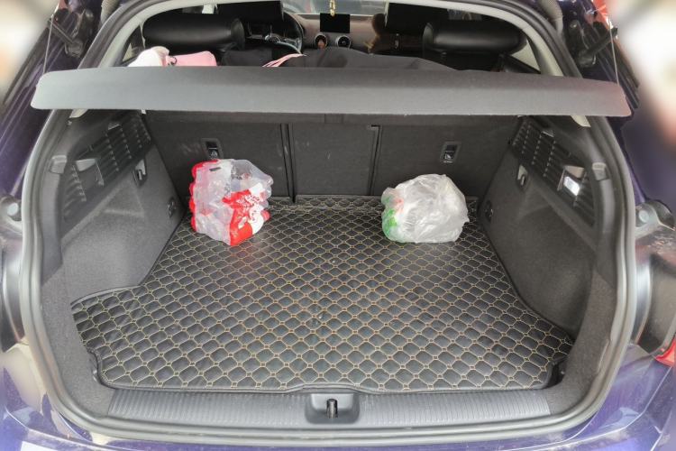 Used Audi Q2L 2018 35 TFSI Launch Exclusive Edition China VI Trunk
