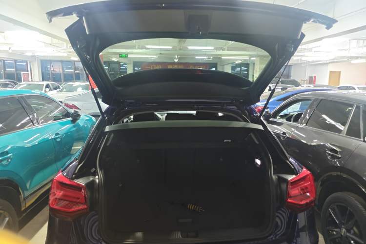 Used Audi Q2L 2018 35 TFSI Launch Exclusive Edition China VI Trunk