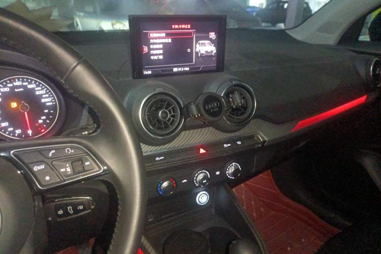 Used Audi Q2L 2018 35 TFSI Launch Exclusive Edition China VI Audio And AC Panel
