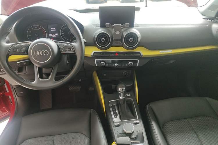 Used Audi Q2L 2018 35 TFSI Fashion Dynamic Version China V Emission Standard Audio And AC Panel