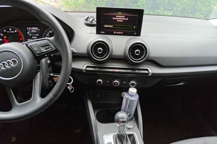 Used Audi Q2L 2018 35 TFSI Launch Exclusive Edition China VI Audio And AC Panel