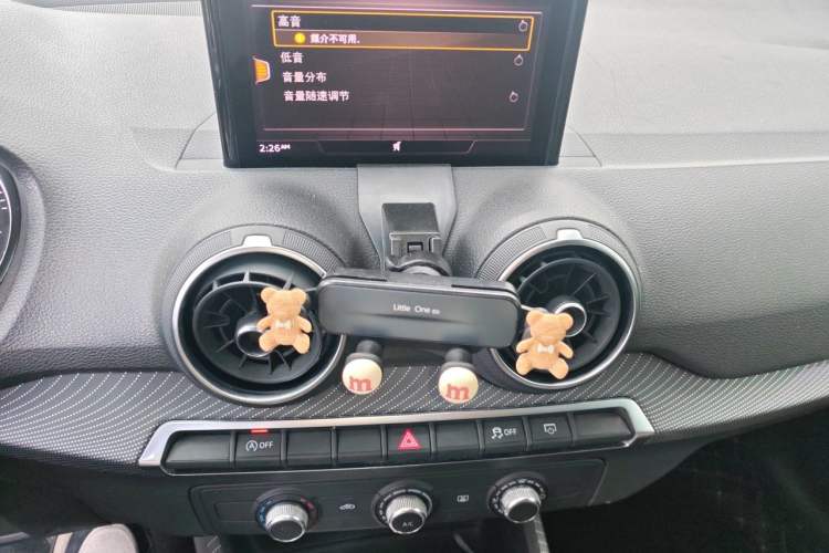 Used Audi Q2L 2018 35 TFSI Launch Exclusive Edition China V Audio And AC Panel