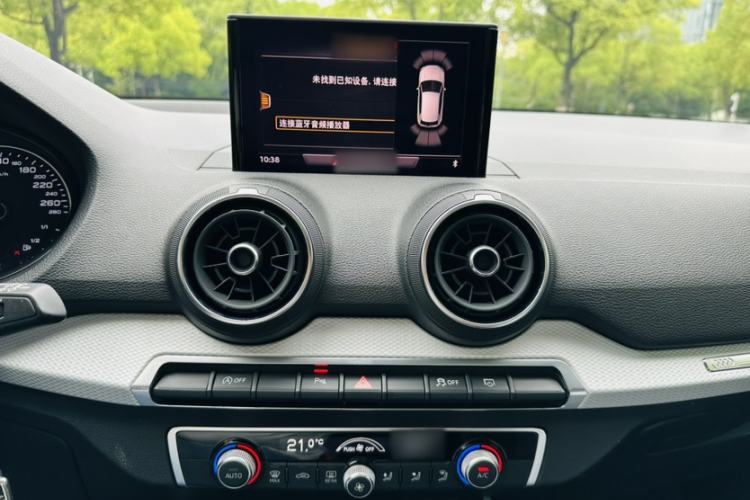 Used Audi Q2L 2018 35 TFSI Fashion Elegant Version China V Audio And AC Panel
