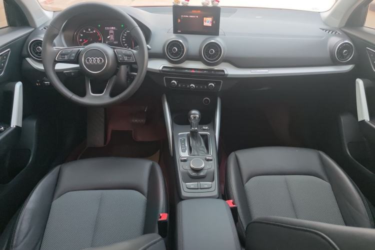 Used Audi Q2L 2018 35 TFSI Fashion Elegant Version China V Center Console