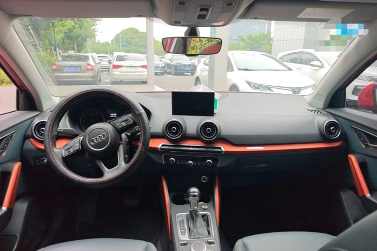 Used Audi Q2L 2018 35 TFSI Fashion Elegant Version China V Center Console