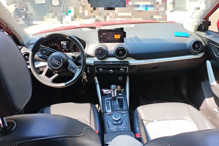 Used Audi Q2L 2018 35 TFSI Fashion Elegant Version China V Center Console