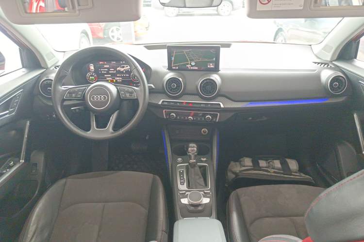 Used Audi Q2L 2018 35 TFSI Fashion Dynamic Version China V Emission Standard Center Console