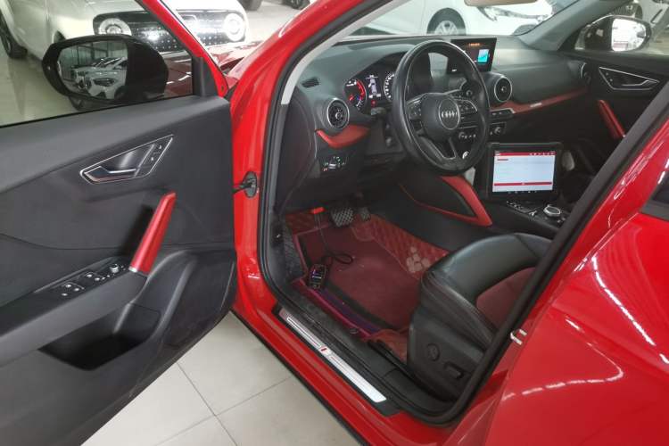 Used Audi Q2L 2018 35 TFSI Fashion Dynamic Version China VI Emission Standard Driver Seat