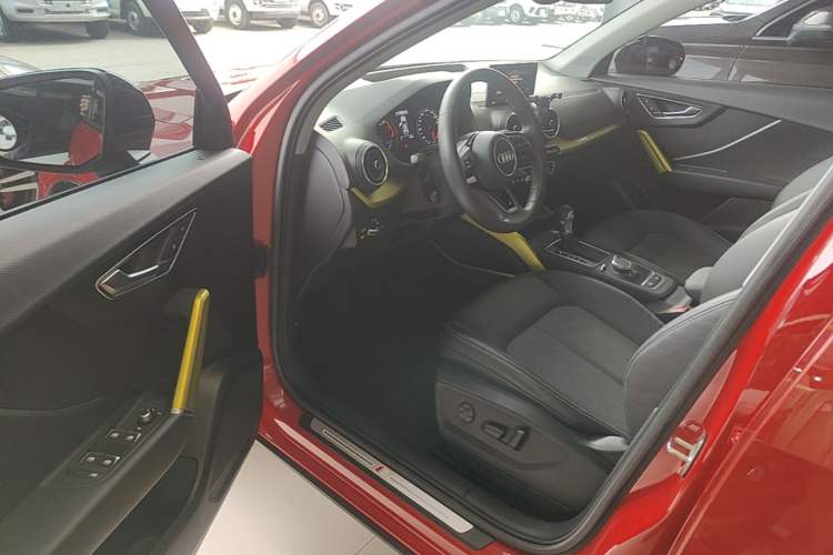 Used Audi Q2L 2018 35 TFSI Fashion Dynamic Version China V Emission Standard Driver Seat