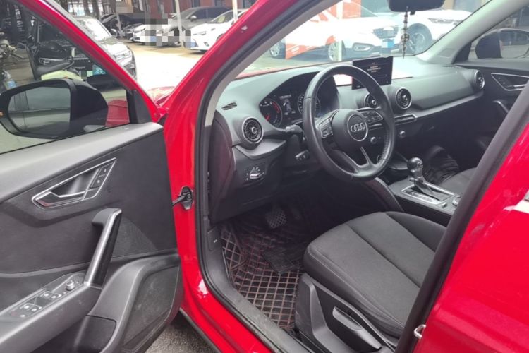 Used Audi Q2L 2018 35 TFSI Launch Exclusive Edition China V Driver Seat