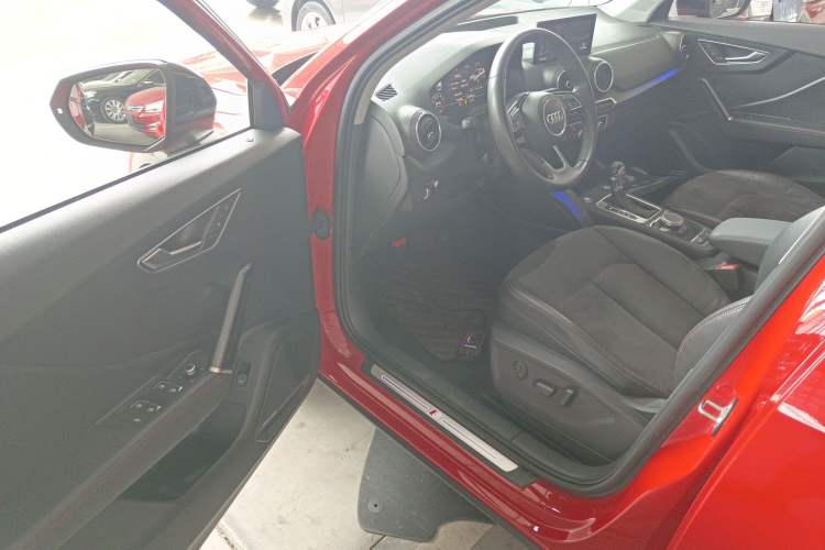 Used Audi Q2L 2018 35 TFSI Fashion Dynamic Version China V Emission Standard Driver Seat