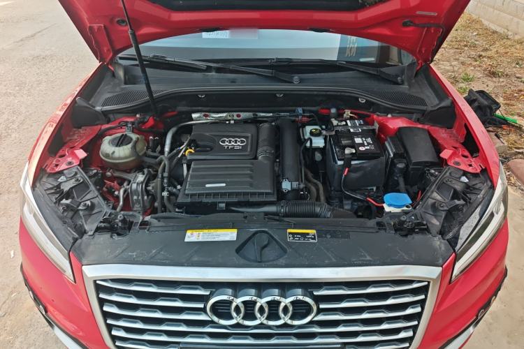 Used Audi Q2L 2018 35 TFSI Fashion Elegant Version China V Engine Bay
