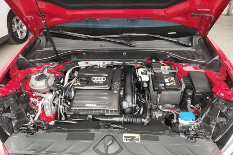 Used Audi Q2L 2018 35 TFSI Fashion Dynamic Version China V Emission Standard Engine Bay