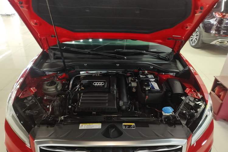 Used Audi Q2L 2018 35 TFSI Fashion Elegant Version China V Engine Bay
