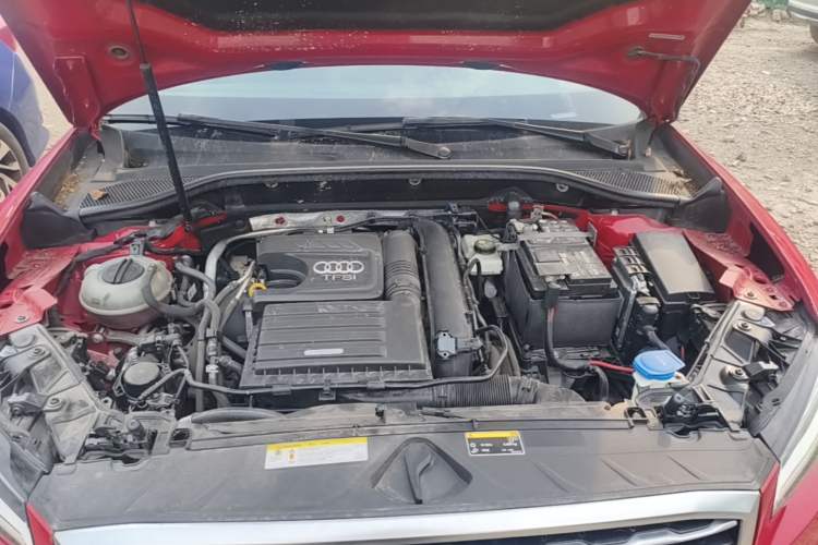 Used Audi Q2L 2018 35 TFSI Fashionable & Elegant Version China VI Emission Standard Engine Bay