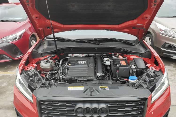 Used Audi Q2L 2018 35 TFSI Fashion Dynamic Version China VI Emission Standard Engine Bay