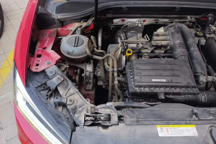 Used Audi Q2L 2018 35 TFSI Fashion Dynamic Version China VI Emission Standard Engine Bay Right