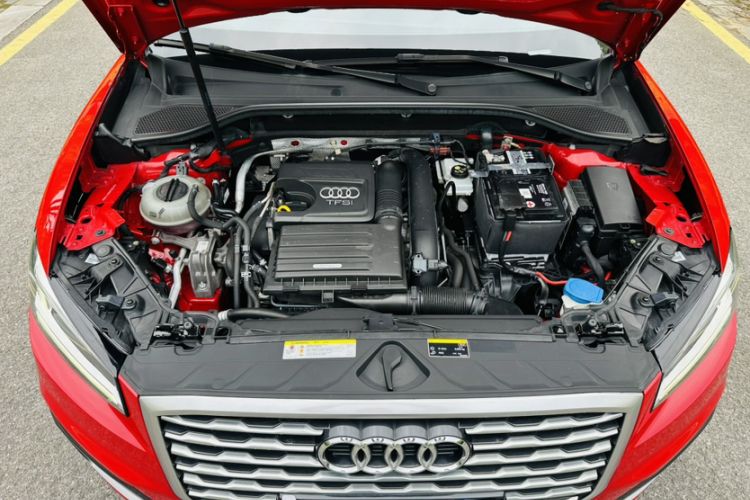 Used Audi Q2L 2018 35 TFSI Fashion Elegant Version China V Engine Bay