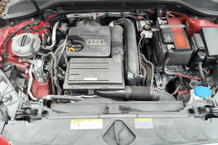 Used Audi Q2L 2018 35 TFSI Fashion Elegant Version China V Engine Bay
