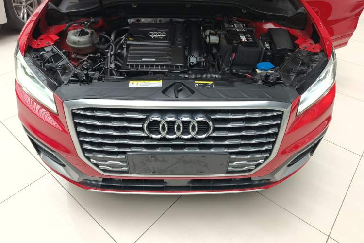 Used Audi Q2L 2018 35 TFSI Fashionable & Elegant Version China VI Emission Standard Engine Bay
