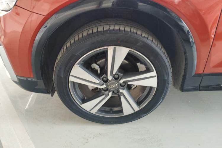 Used Audi Q2L 2018 35 TFSI Launch Exclusive Edition China VI Exterior 4