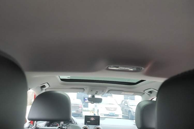 Used Audi Q2L 2018 35 TFSI Fashion Dynamic Version China VI Emission Standard Headliner