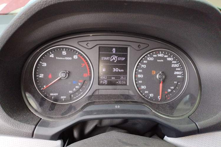 Used Audi Q2L 2018 35 TFSI Fashionable & Elegant Version China VI Emission Standard Instrument Cluster