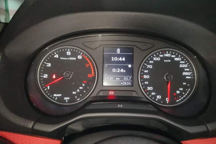 Used Audi Q2L 2018 35 TFSI Fashion Dynamic Version China VI Emission Standard Instrument Cluster