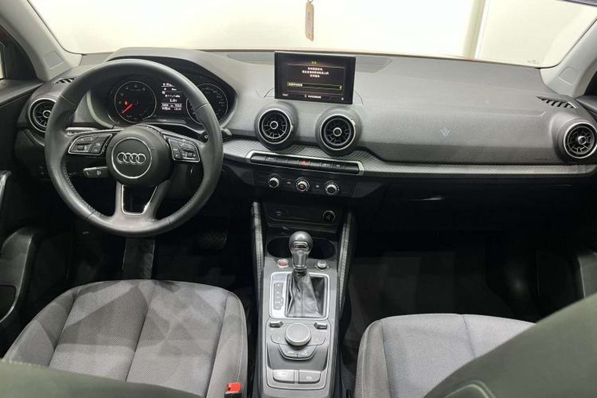 Used Audi Q2L 2018 35 TFSI Launch Exclusive Edition China VI Interior 2