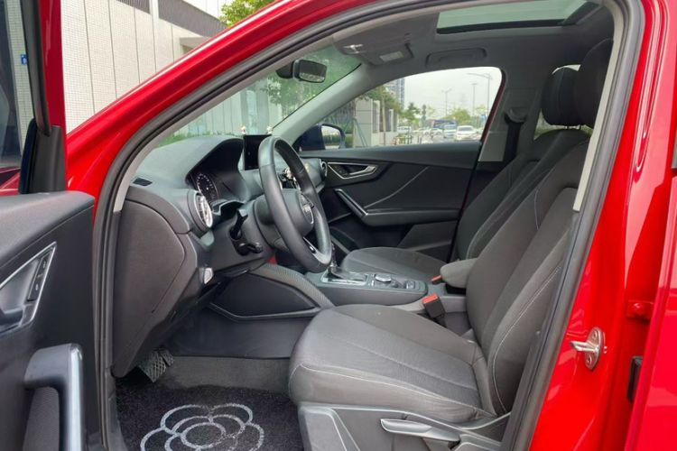 Used Audi Q2L 2018 35 TFSI Launch Exclusive Edition China VI Interior 4