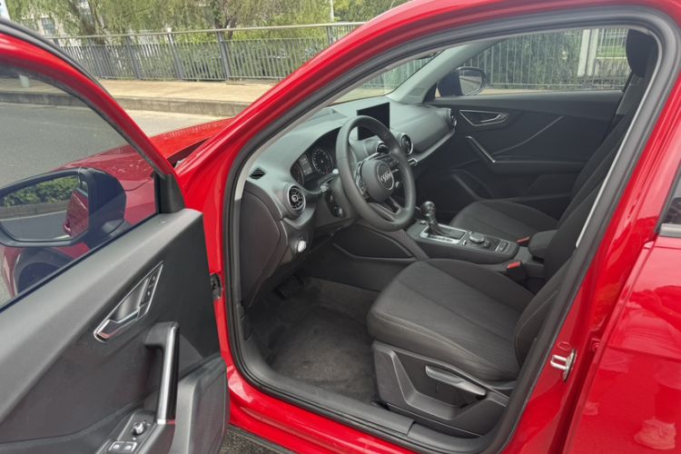 Used Audi Q2L 2018 35 TFSI Launch Exclusive Edition China V Interior 5