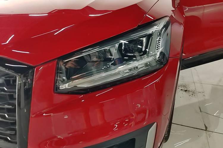 Used Audi Q2L 2018 35 TFSI Launch Exclusive Edition China VI Left Front Headlight