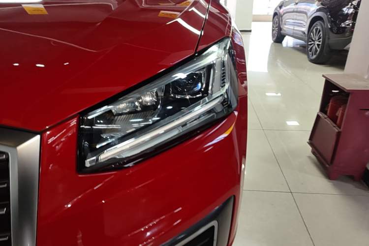 Used Audi Q2L 2018 35 TFSI Fashion Elegant Version China V Left Front Headlight