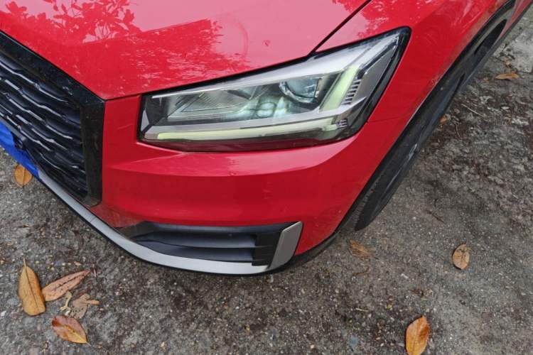 Used Audi Q2L 2018 35 TFSI Launch Exclusive Edition China VI Left Front Headlight