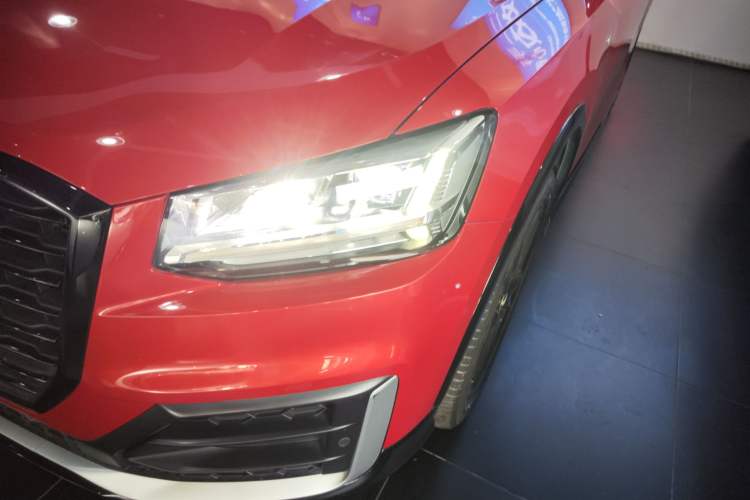 Used Audi Q2L 2018 35 TFSI Fashion Dynamic Version China V Emission Standard Left Front Headlight