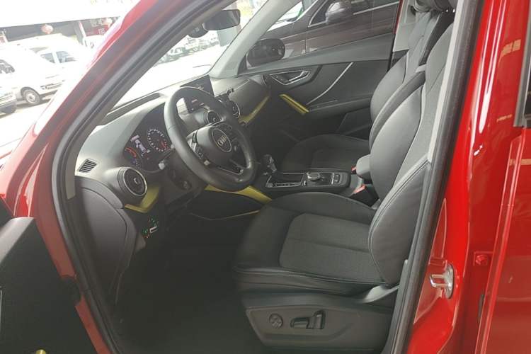 Used Audi Q2L 2018 35 TFSI Fashion Dynamic Version China V Emission Standard Left Front Seat