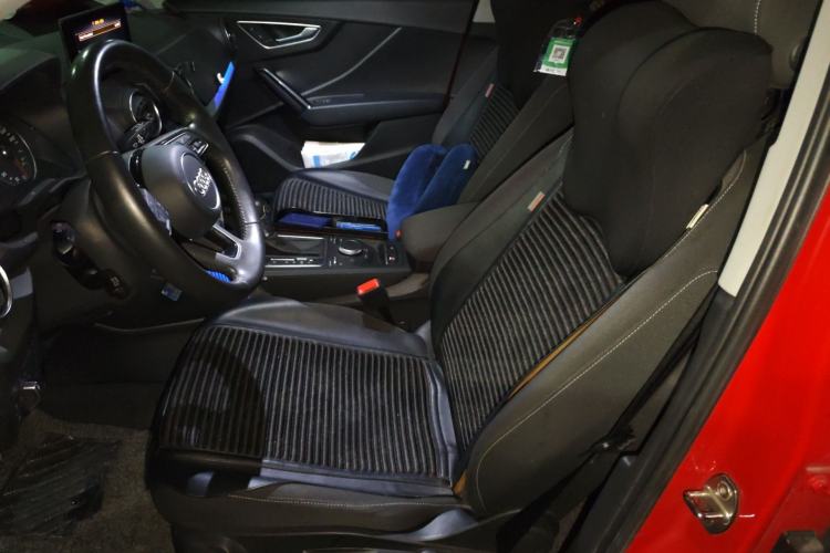 Used Audi Q2L 2018 35 TFSI Launch Exclusive Edition China VI Left Front Seat