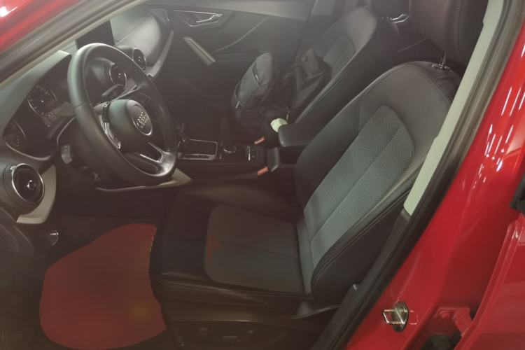 Used Audi Q2L 2018 35 TFSI Fashionable & Elegant Version China VI Emission Standard Left Front Seat