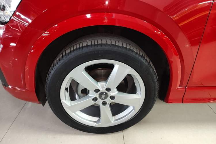 Used Audi Q2L 2018 35 TFSI Fashion Elegant Version China V Left Front Wheel Hub