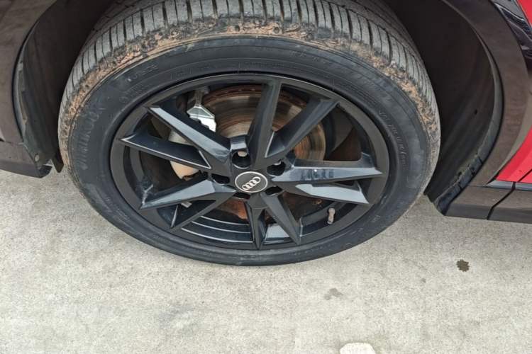 Used Audi Q2L 2018 35 TFSI Fashion Dynamic Version China V Emission Standard Left Front Wheel Hub