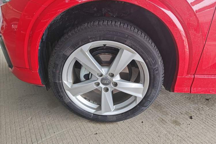 Used Audi Q2L 2018 35 TFSI Fashion Elegant Version China V Left Front Wheel Hub