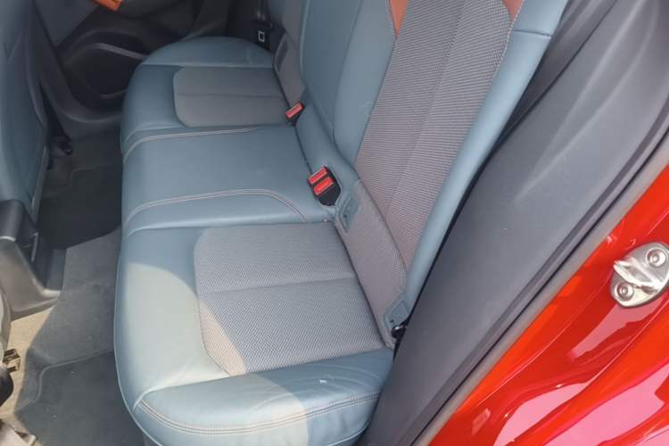 Used Audi Q2L 2018 35 TFSI Fashionable & Elegant Version China VI Emission Standard Left Rear Seat