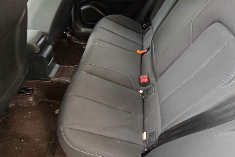 Used Audi Q2L 2018 35 TFSI Launch Exclusive Edition China VI Left Rear Seat