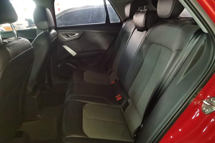 Used Audi Q2L 2018 35 TFSI Fashionable & Elegant Version China VI Emission Standard Left Rear Seat