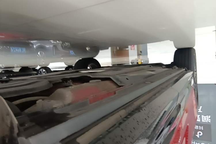 Used Audi Q2L 2018 35 TFSI Launch Exclusive Edition China V Left Side Sill