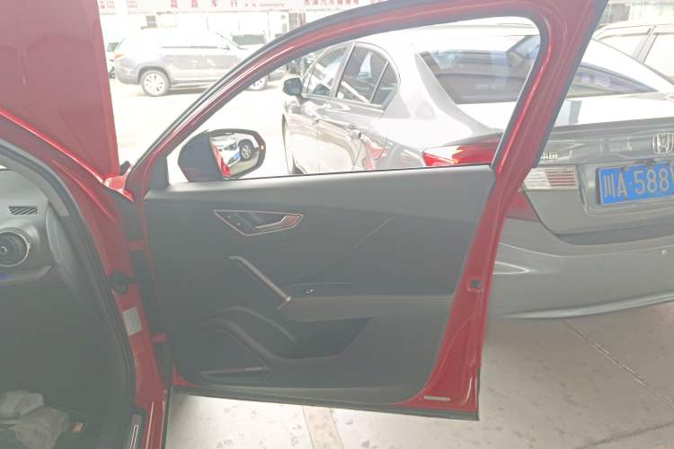 Used Audi Q2L 2018 35 TFSI Fashion Dynamic Version China V Emission Standard Right Front Door Interior
