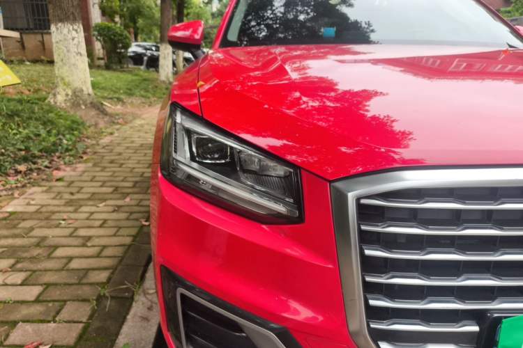 Used Audi Q2L 2018 35 TFSI Fashionable & Elegant Version China VI Emission Standard Right Front Headlight