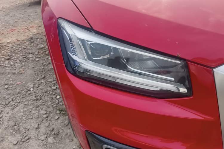 Used Audi Q2L 2018 35 TFSI Fashionable & Elegant Version China VI Emission Standard Right Front Headlight