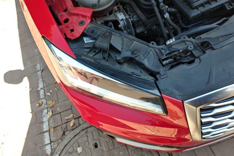 Used Audi Q2L 2018 35 TFSI Fashion Elegant Version China V Right Front Headlight